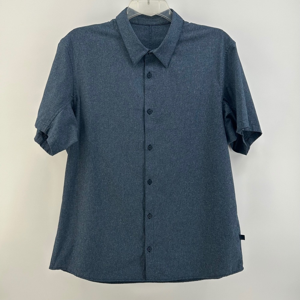Lululemon Airing Easy Button Up Shirt Mens 2XL Blue Tech Commuter Activewear
